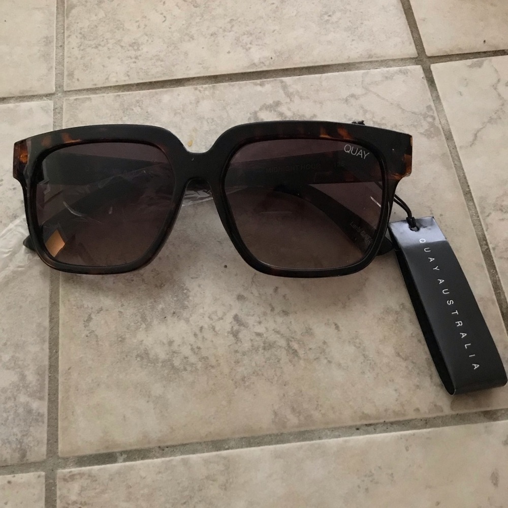Quay Sun Glasses